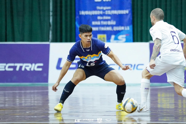 Thủ thành số 1 futsal Việt Nam được vinh danh - Ảnh 1.